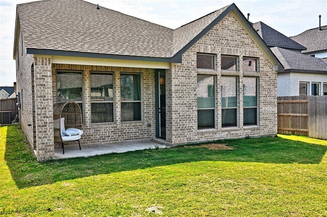 Building Photo - 7211 Pr Hts Dr