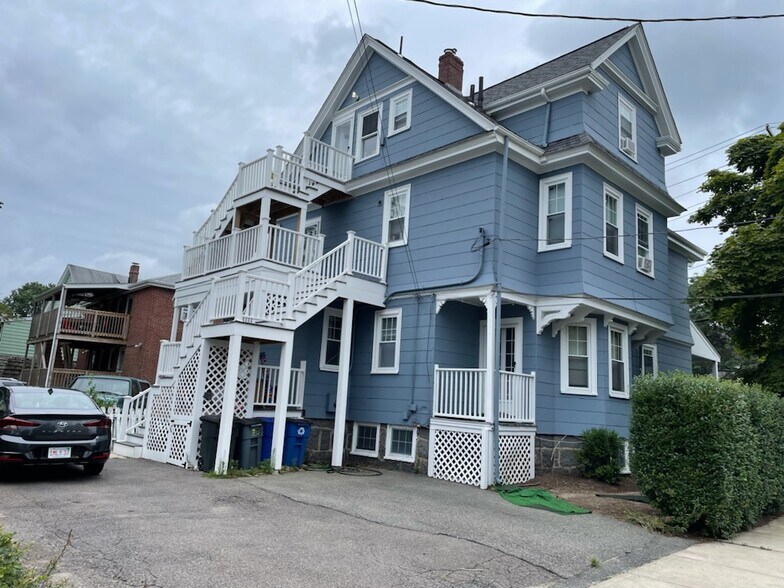 Building Photo - 279 E Squantum St