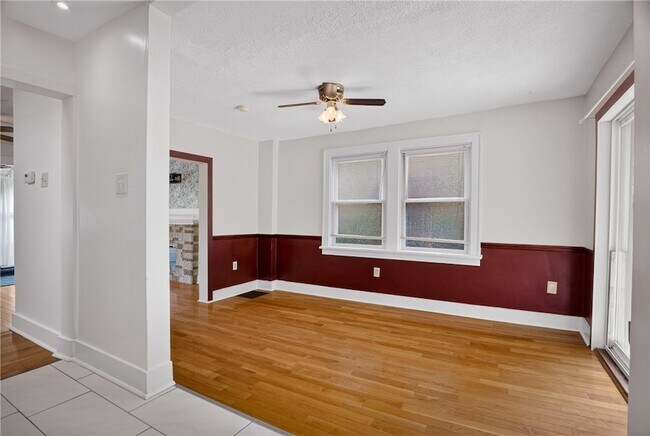 Building Photo - 1227 Denisonview St