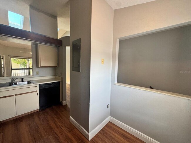 Building Photo - 3118 S Semoran Blvd