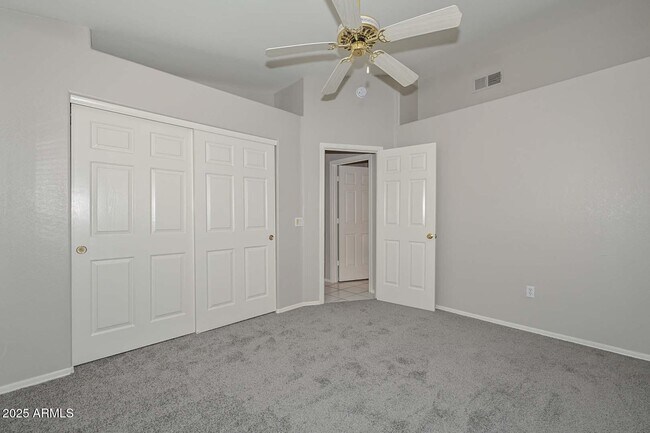 Building Photo - 7101 W Beardsley Rd