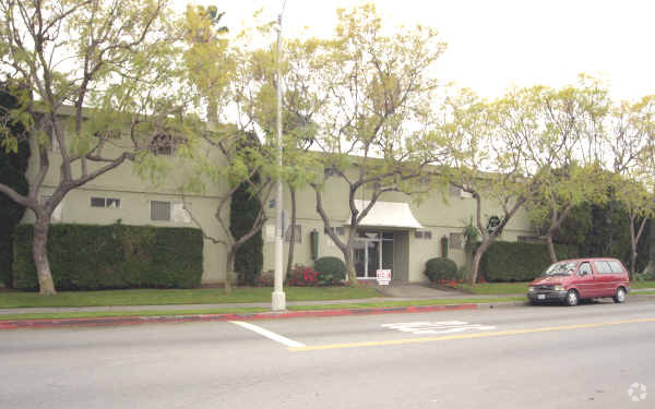 Building Photo - WA