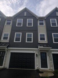 Building Photo - Newly Built 3 Bed, 2.5 Bath Townhome in Carlisle