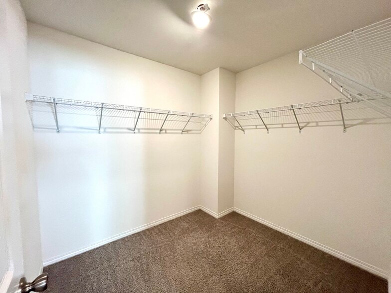 primary closet - 14045 Pearl Ln