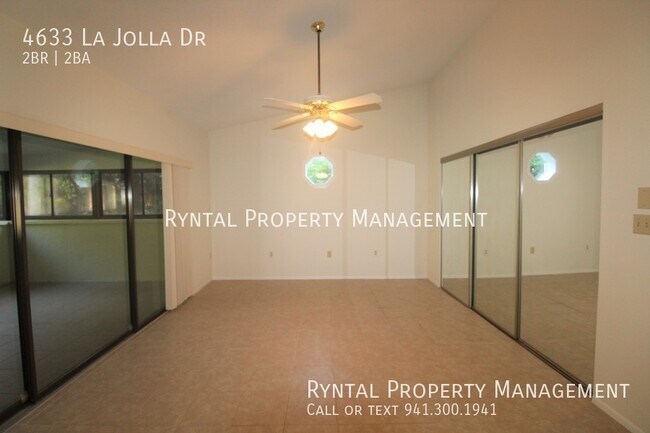 Building Photo - 4633 La Jolla Dr