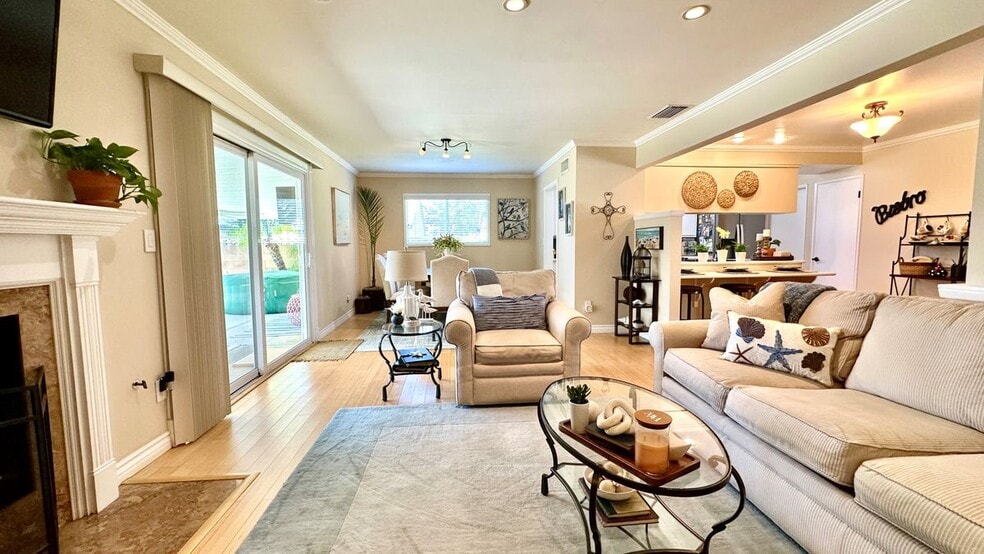 Building Photo - 11624 Paso Robles Ave