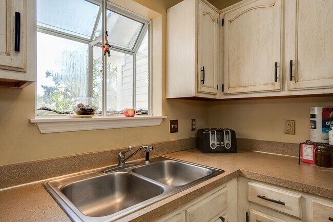 Building Photo - 510 Bridal Way Ct