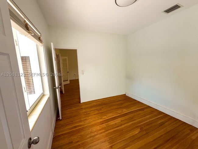 Building Photo - 441 NE 53rd St