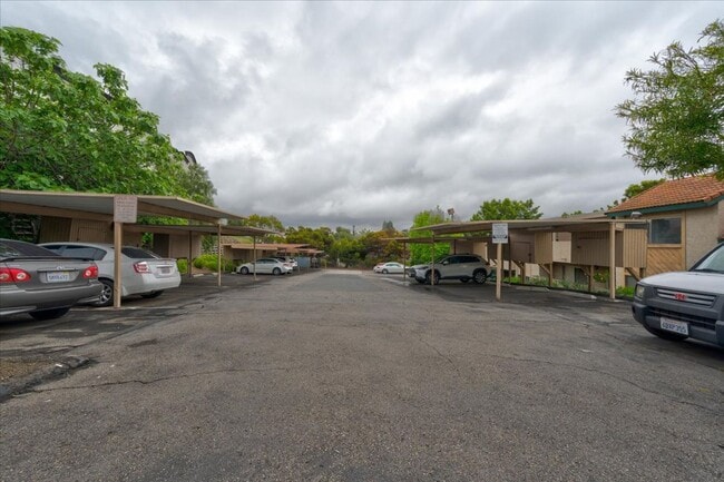 Building Photo - 3435 Capalina Rd