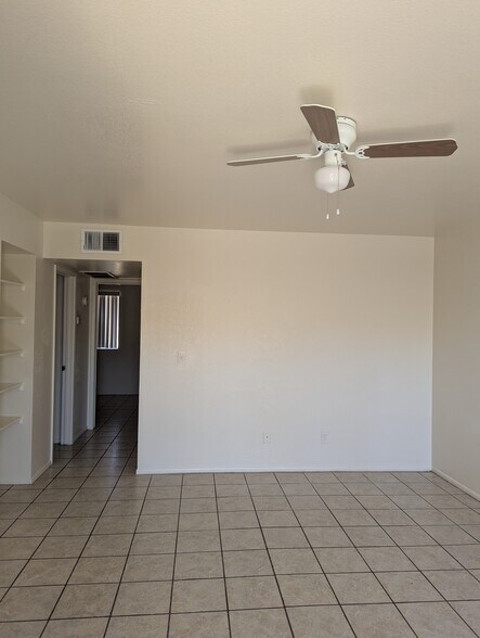 Building Photo - 343 N 93rd St