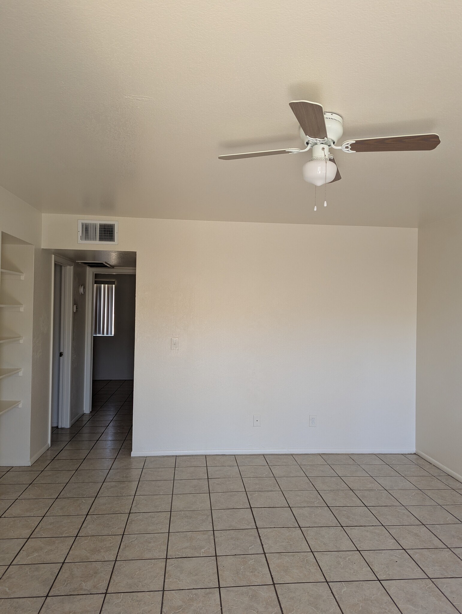 Building Photo - 343 N 93rd St