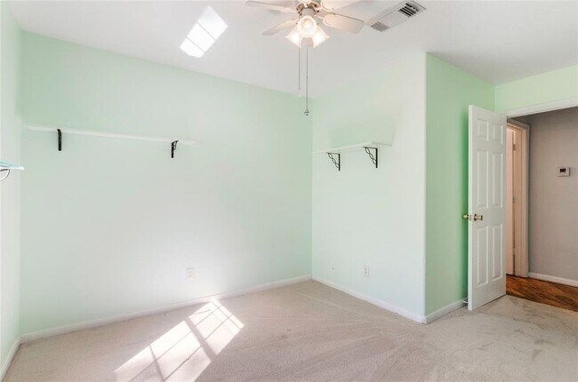 Building Photo - 10595 Royal Terrell Dr