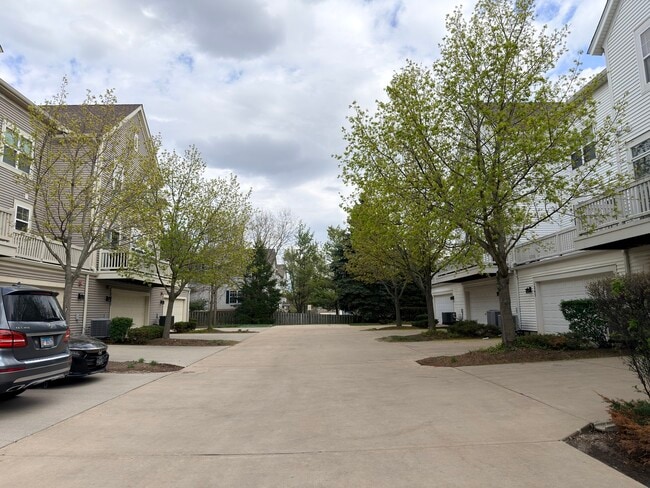 Building Photo - 1235 Tuscany Dr