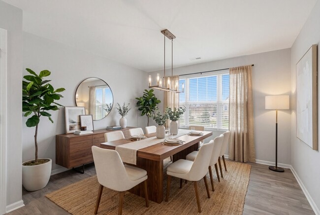 Building Photo - 217 Goldenrod Dr