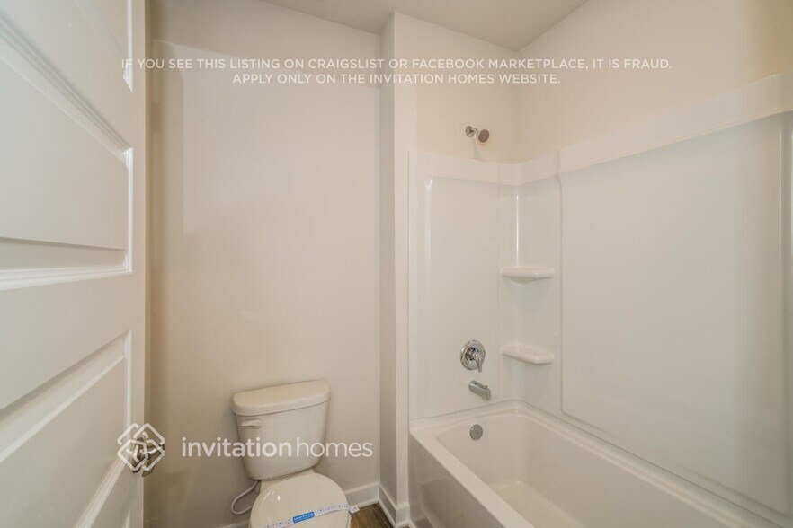 Building Photo - 18307 Wheathouse Pl