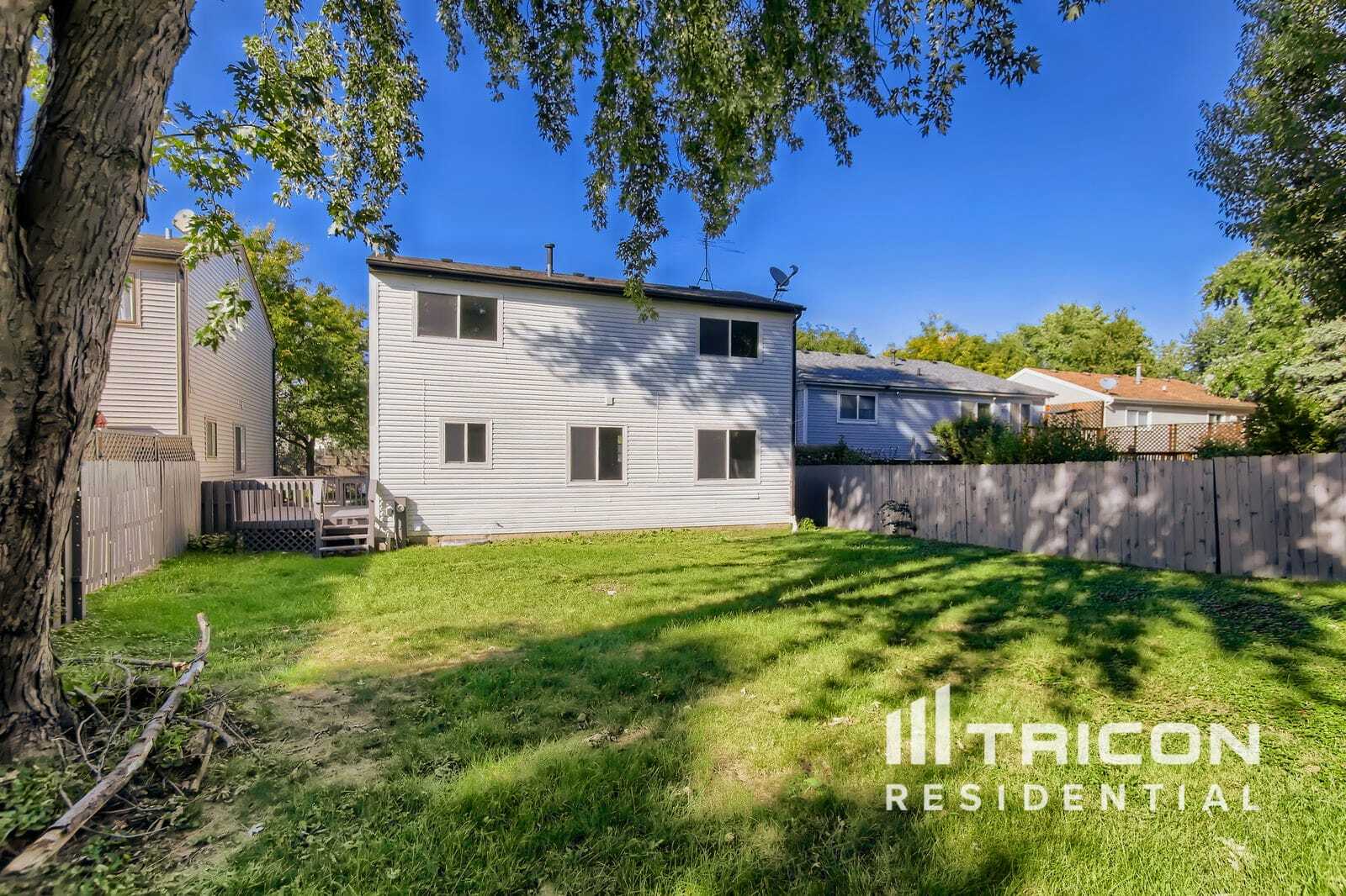 Building Photo - 1665 Trafalgar Ln