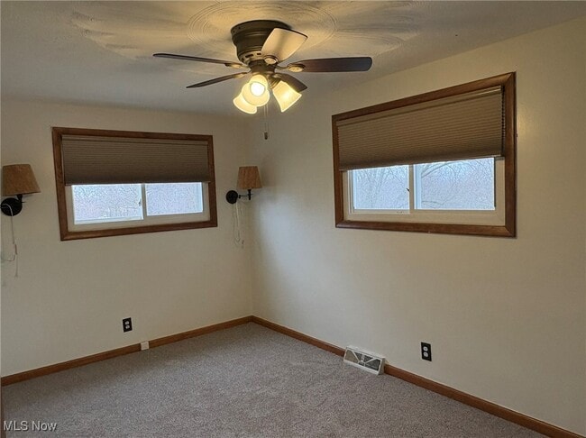 Building Photo - 2434 Saratoga Ave SW