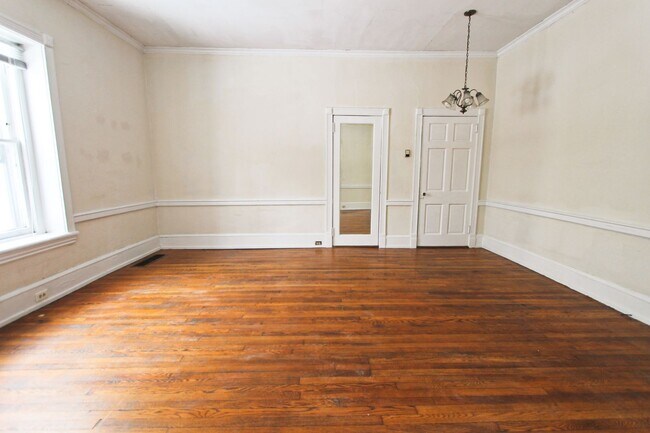 Building Photo - 6333 Greene St