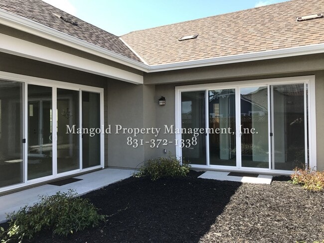 Building Photo - Stunning 3 Bed 2 Bath Home in East Garriso...