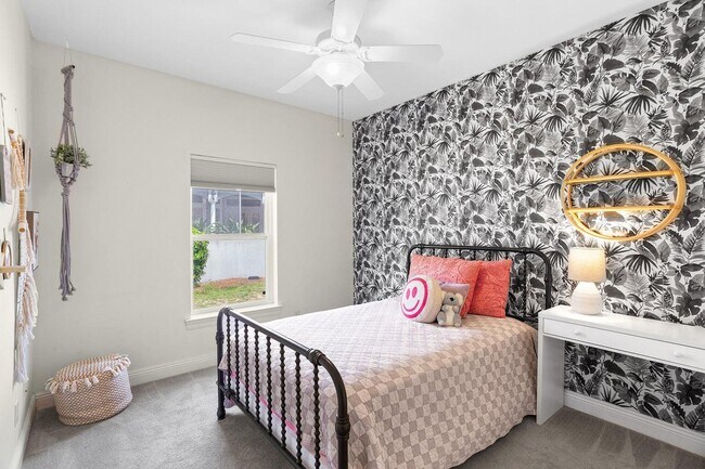 Building Photo - 4703 Seastar Vista