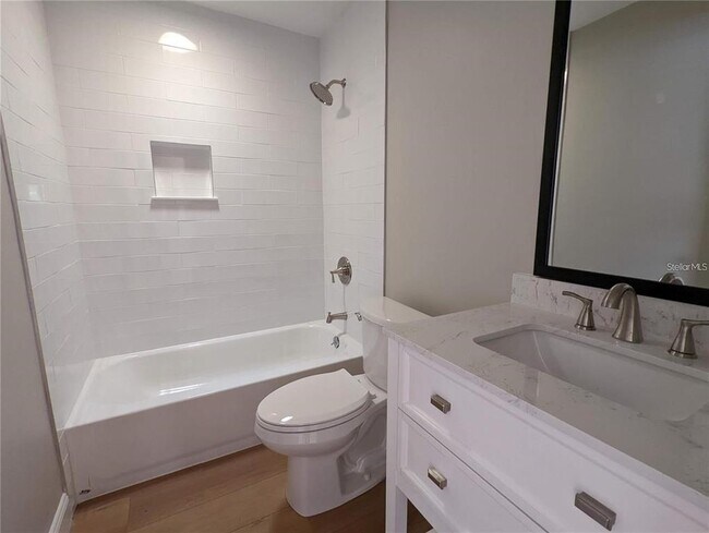 Building Photo - 1922 Springtime Ave