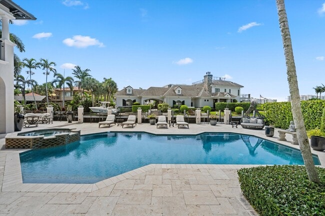 Building Photo - 7474 NE Bay Cove Ct