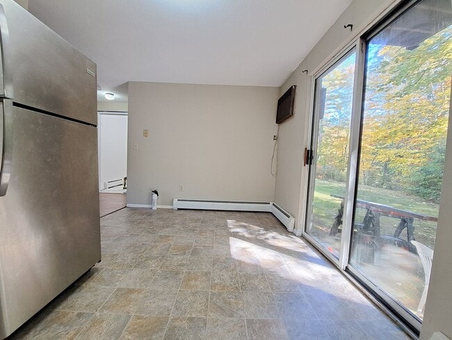 Building Photo - 64 Converseville Rd