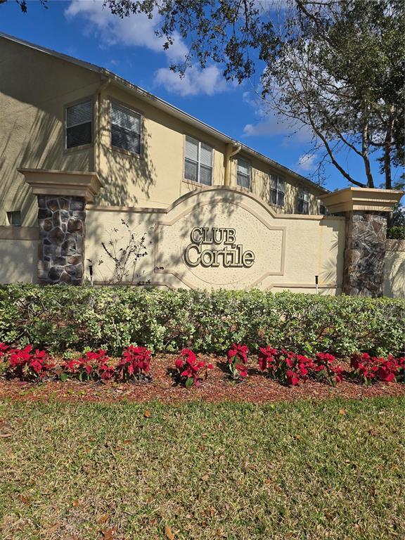 Building Photo - 2790 Club Cortile Cir