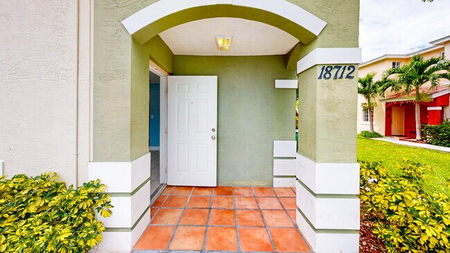 Building Photo - 18712 SW 100th Ave