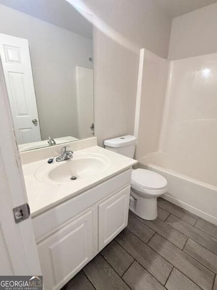 Building Photo - 7092 Brookview Way