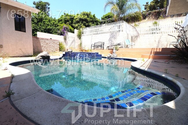 Building Photo - Casita Way (4025)