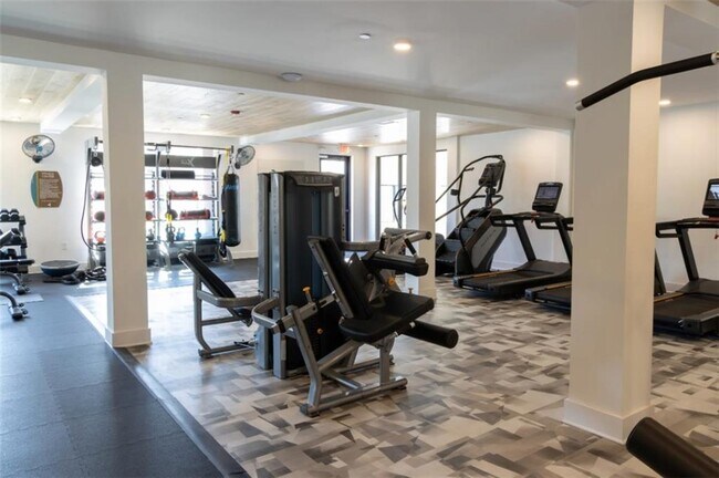 Building Photo - 305 Collins Industrial Way