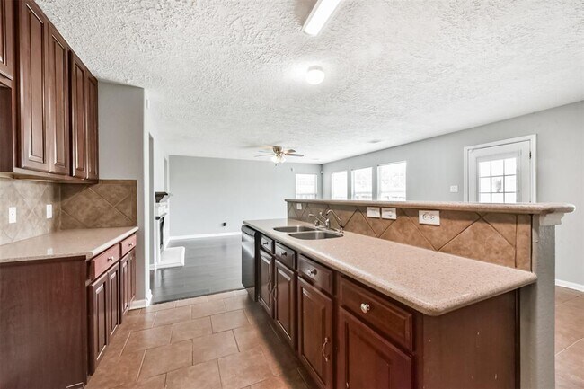 Building Photo - 22218 Orchard Dale Dr