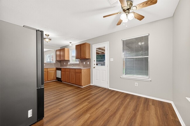 Building Photo - 4115 Sand Ripple Ln