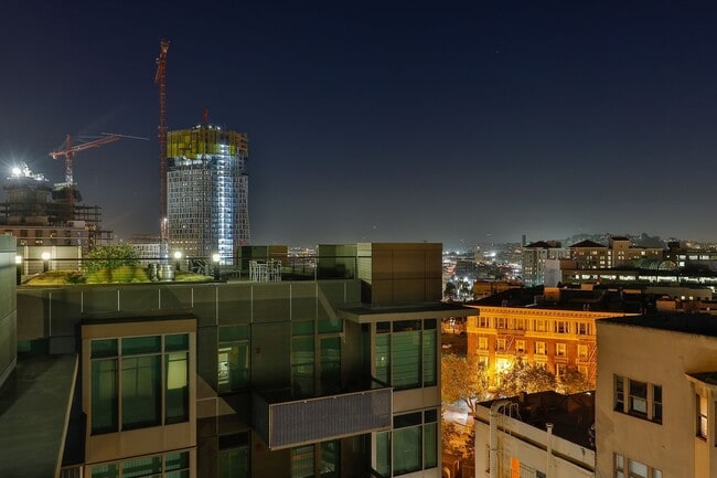 Building Photo - 55 Page St