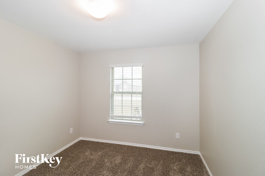 Building Photo - 1539 Owen Way