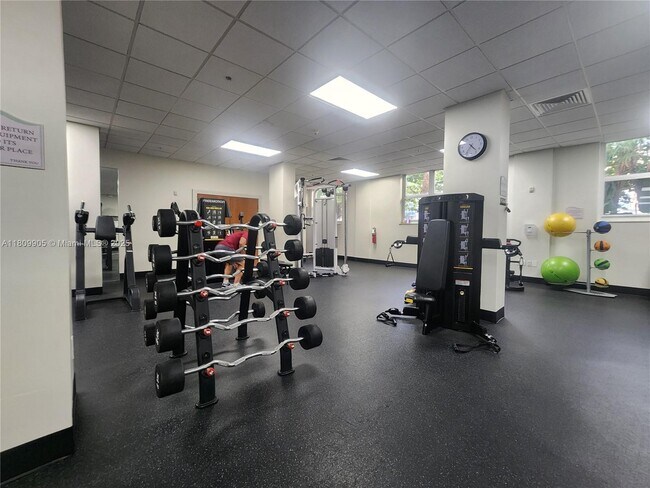 Building Photo - 3000 S Ocean Dr