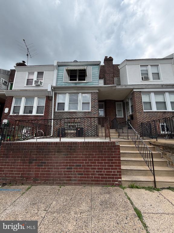 Building Photo - 4206 Vista St