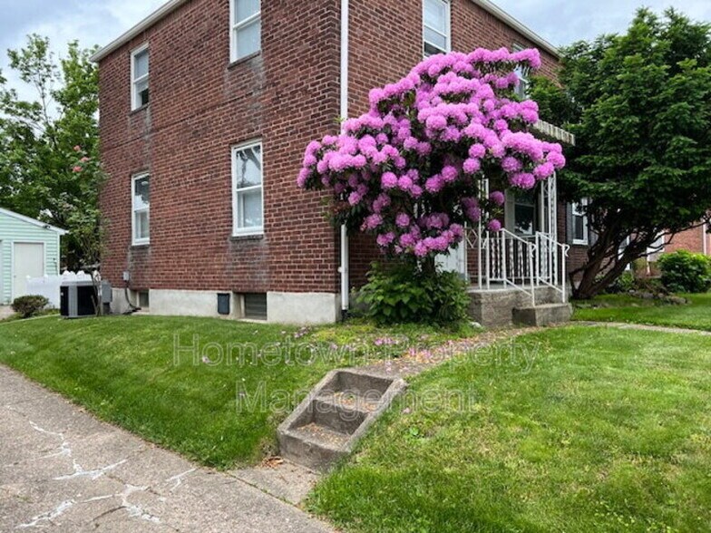 Building Photo - 2935 Rumson Dr