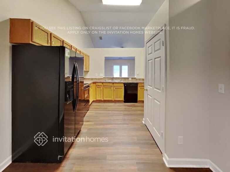 Building Photo - 105 Bosburg Dr