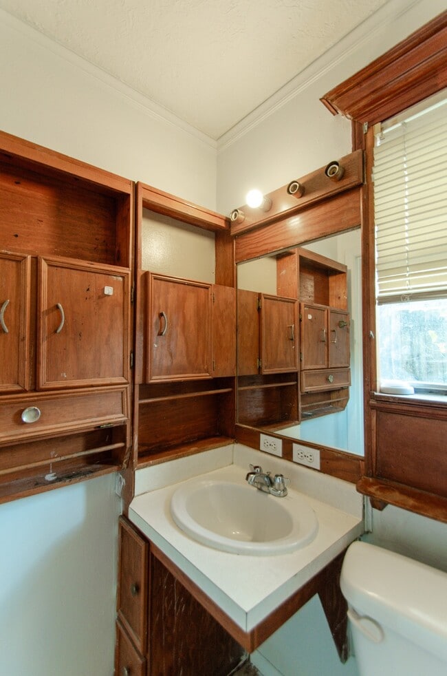 Building Photo - 8937 Etta St