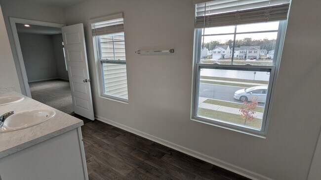 Building Photo - 112 Painted Lady Lp