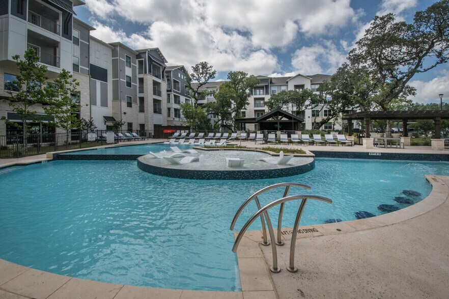 Marquis Dominion 21630 Milsa Dr San Antonio TX 78256 Apartment Finder