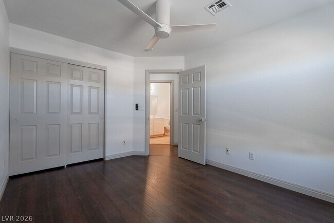 Building Photo - 9931 Rockside Ave