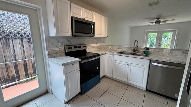 Building Photo - 14332 SW 163rd St