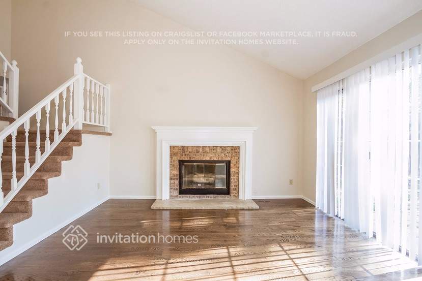 Building Photo - 19430 E Brown Dr