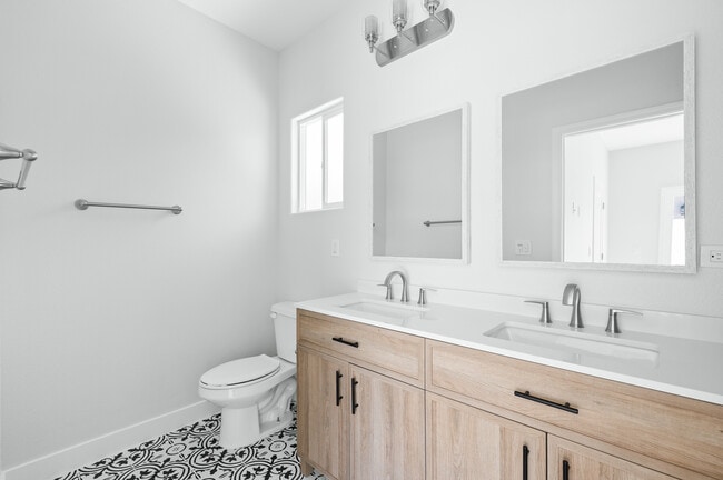 Building Photo - 12111 18th St