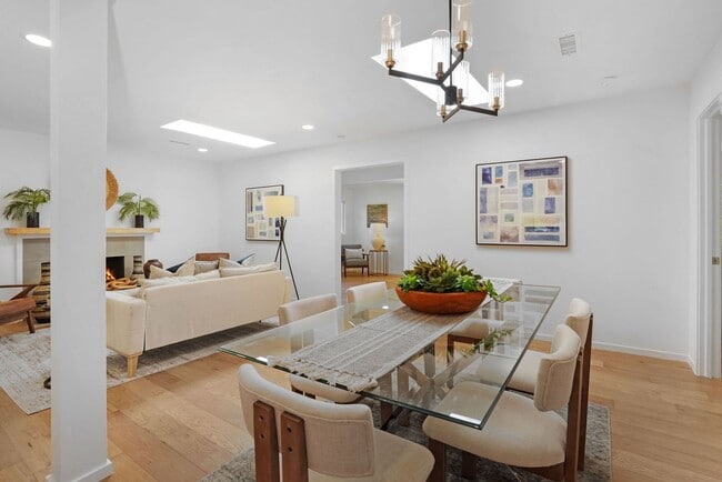 Building Photo - Fully Renovated Orinda Home for Rent, Avai...