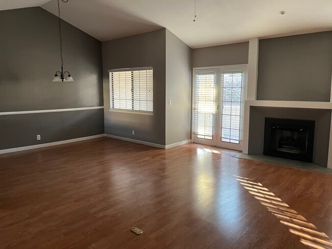 Building Photo - 3121 La Mancha Way