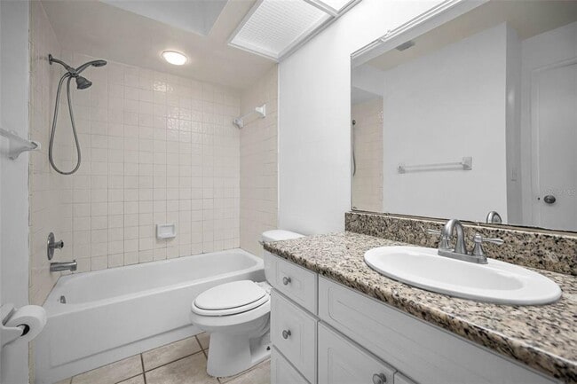 Building Photo - 10626 Longwood Dr